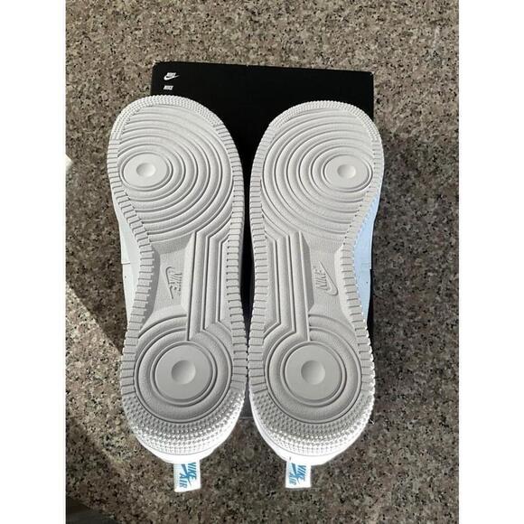 Nike Air Force 1 '07 LV8 Reflective Swoosh Size 12.5 - Picture 10 of 12